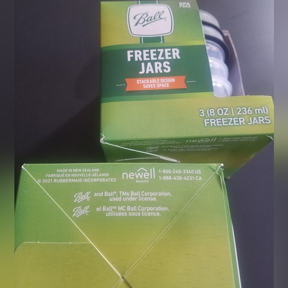 PAIR of Ball Plastic Freezer Jars - Picture 5 of 5
